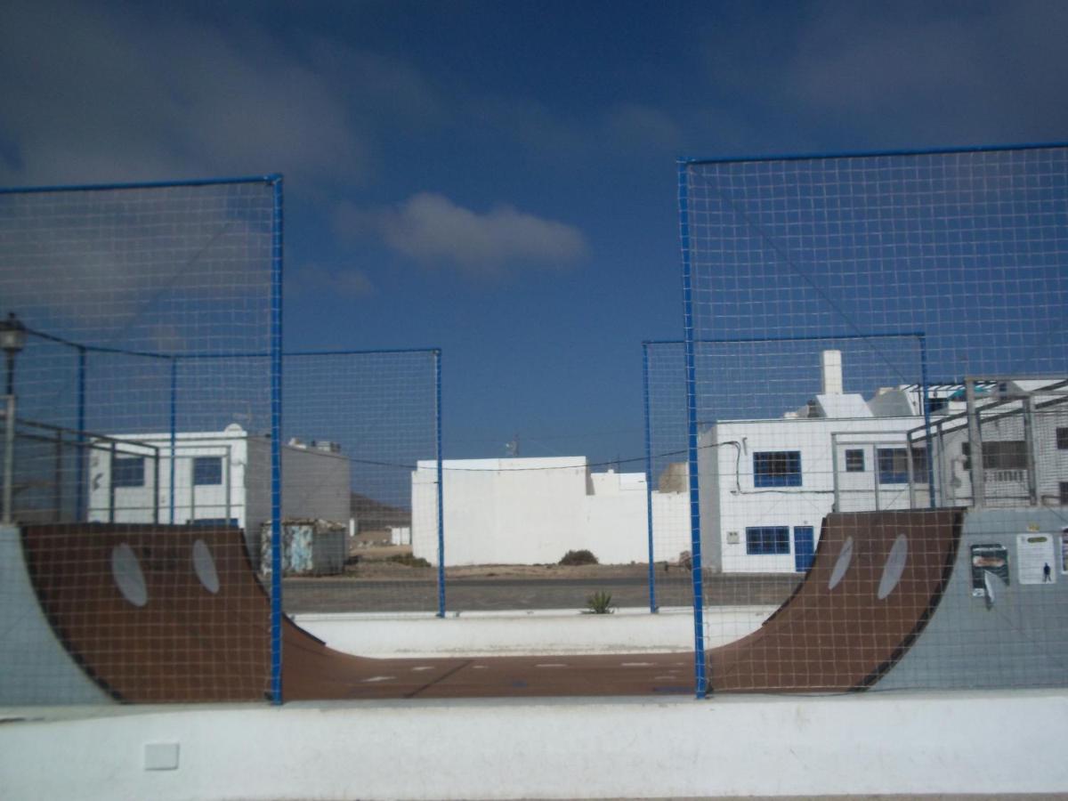 פאמארה Beautiful Small Bungalow, Amazing Views And Garden מראה חיצוני תמונה