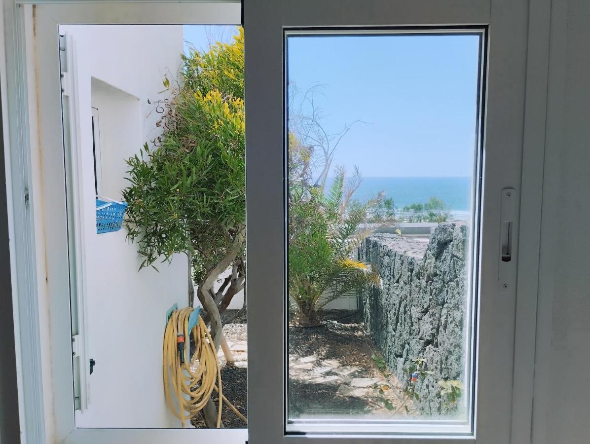 פאמארה Beautiful Small Bungalow, Amazing Views And Garden מראה חיצוני תמונה